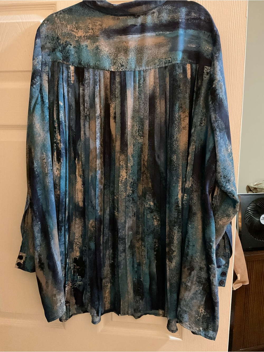 Belle by Kim Gravel Abstract Pleated Blue and Tan Blouse.